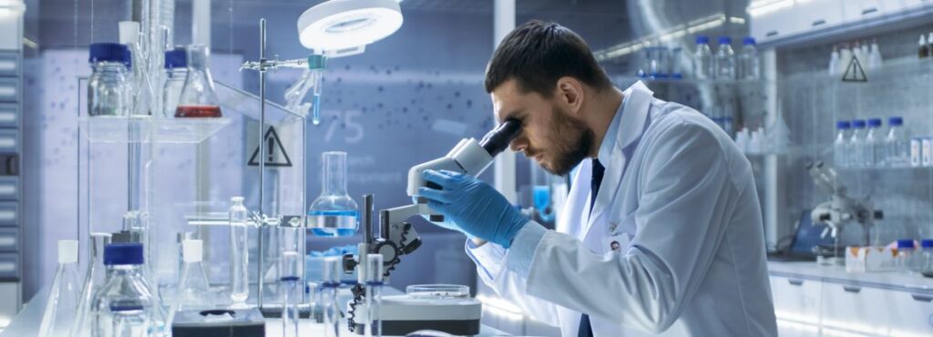 Las empresas privadas se encuentran entre los mayores accionistas de Clene Inc. (NASDAQ:CLNN) y se vieron afectadas tras la caída del precio del 17 % de la semana pasada.