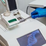Las empresas públicas representan el 74% de la propiedad de Sartorius Stedim Biotech SA (EPA:DIM), mientras que las instituciones representan el 14%