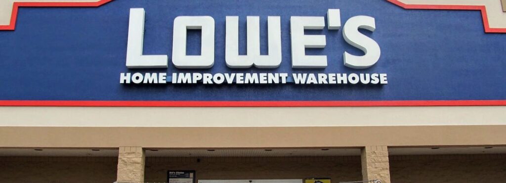 Ahora es el momento de considerar la compra de Lowe’s Companies, Inc.  (NYSE: BAJO)?