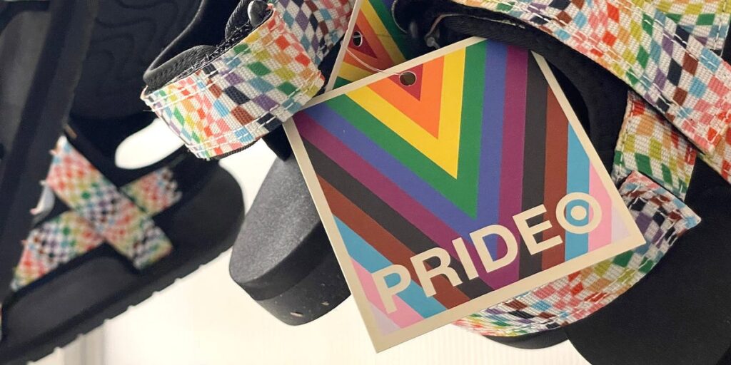 Algunas empresas se están enfocando internamente en la representación LGBTQ+