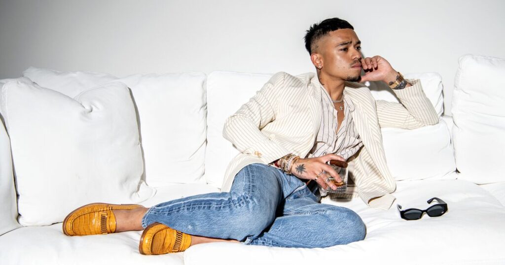 El diseñador de Rhude allanó la compañía para financiar el estilo de vida, dice la demanda