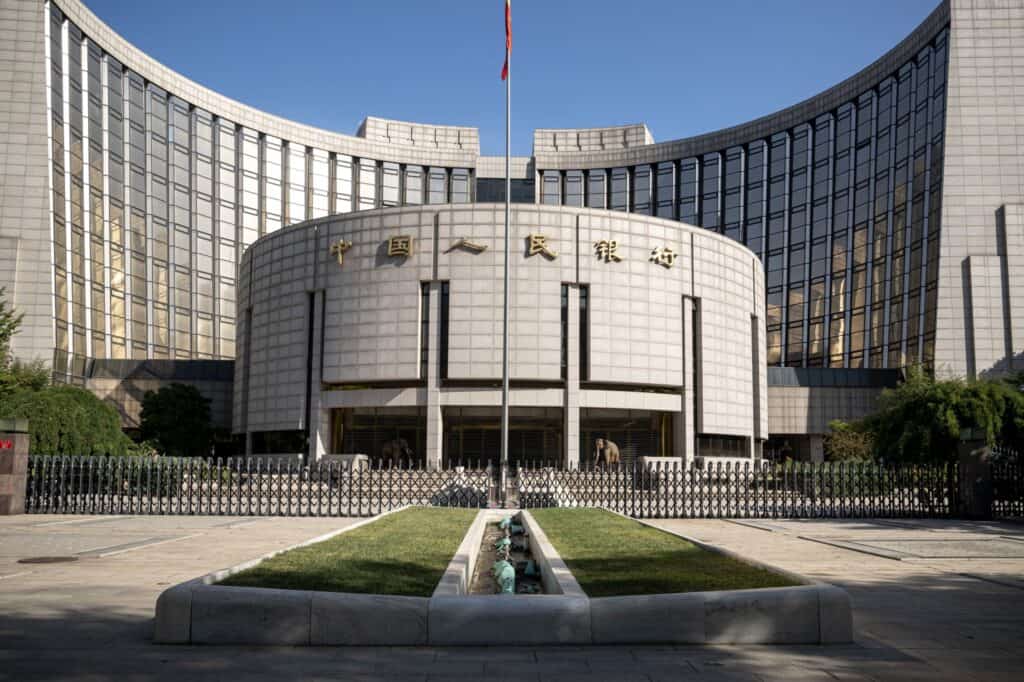 China inyecta 50 millones de dólares en bancos políticos como medida de estímulo