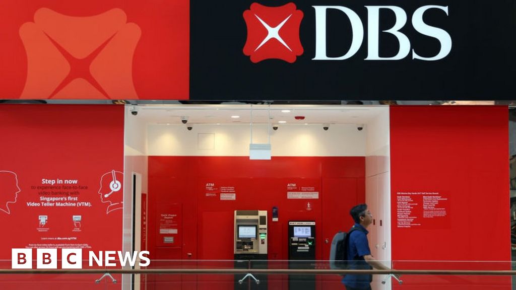 El mayor banco de Singapur recorta el salario de sus ejecutivos tras la huelga