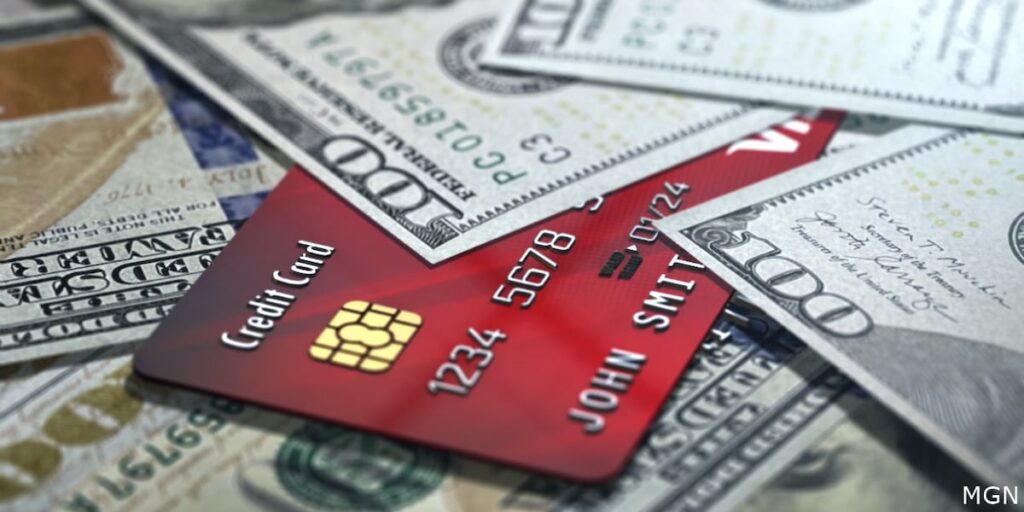 A los propietarios de empresas de las zonas bajas les preocupa que la factura federal de tarjetas de crédito pueda perjudicar al turismo