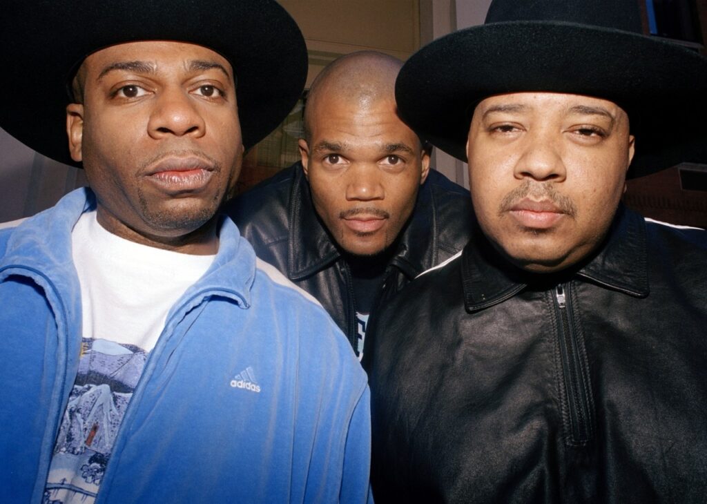El socio comercial de Jam Master Jay dice que agarró un arma y buscó a quien mató a la estrella del rap.