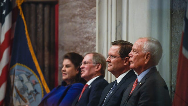 El presupuesto del gobernador de Tennessee, Bill Lee, pide 1.600 millones de dólares en recortes de impuestos a las empresas