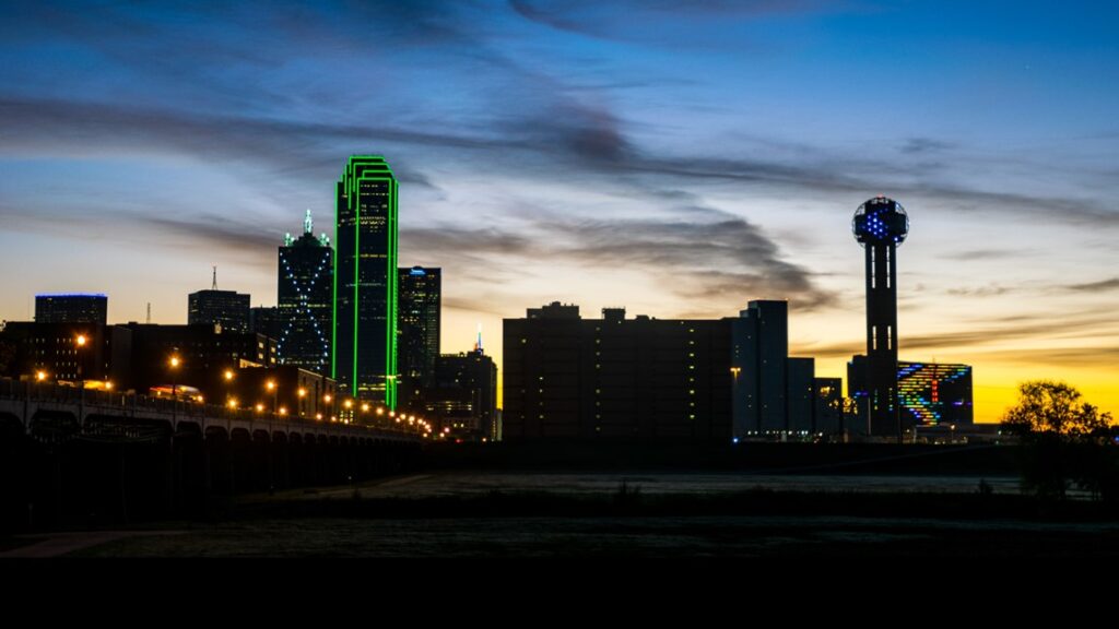 Texas atrajo más reubicaciones de empresas que cualquier otro estado