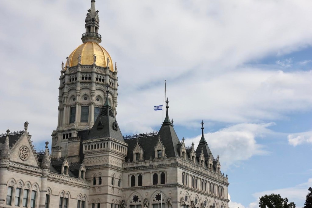 Connecticut está abierto al público