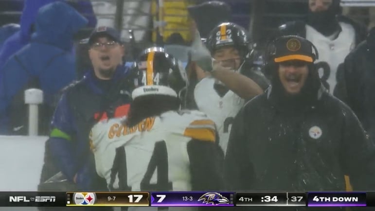 Carney: Los Steelers harían bien en volver a hacer negocios con Markus Golden