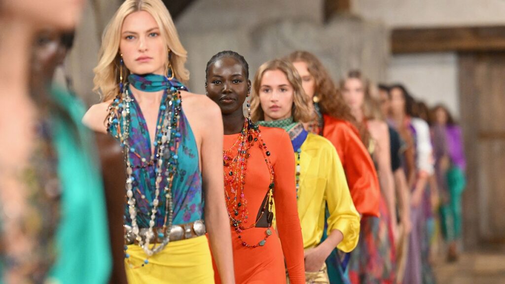 Asia impulsa el crecimiento de los ingresos de Ralph Lauren