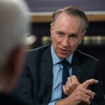 Buberl, director general de AXA, quiere «escalar» el negocio corporativo