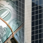 El banco central de Nigeria prohíbe a los bancos y fintechs realizar transferencias internacionales de dinero