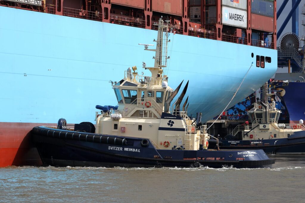 Maersk lanza la desinversión del negocio de Svitzer Towage