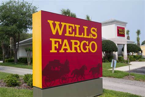 El SPC College of Business y la Fundación Wells Fargo han unido fuerzas para educar a los estudiantes sobre QuickBooks