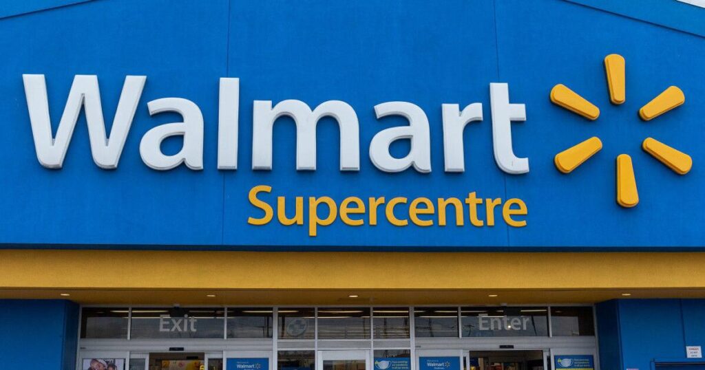 Walmart está vendiendo un gran jardín de resina «moderno» de $32 similar al estilo de granero de cerámica por casi el triple del precio |  Contenido para miembros de Clayton News Parade