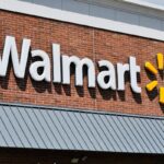 Empleado de Walmart comparte cómo encontrar secretos de ventas semanales – Best Life