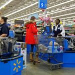 Walmart, Deere y tres acciones a tener en cuenta de cara al jueves – Walmart (NYSE:WMT)
