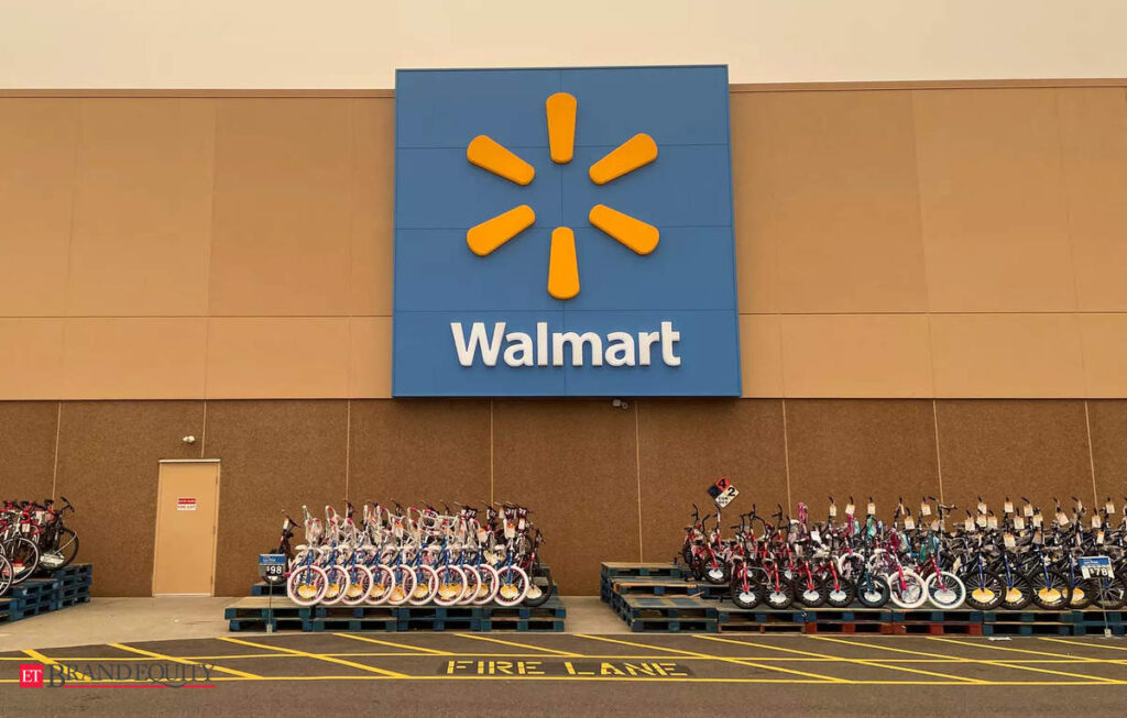 Walmart despedirá a cientos de trabajadores corporativos y reubicará a otros, informa WSJ, ET BrandEquity