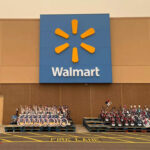 Walmart despedirá a cientos de trabajadores corporativos y reubicará a otros, informa WSJ, ET BrandEquity