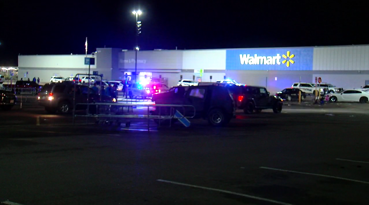 Presencia policial en Fountain Walmart