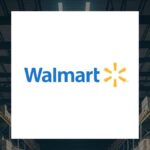 Walmart Inc.  (NYSE:WMT) Dimensional Fund Advisors LP redujo su posición accionaria