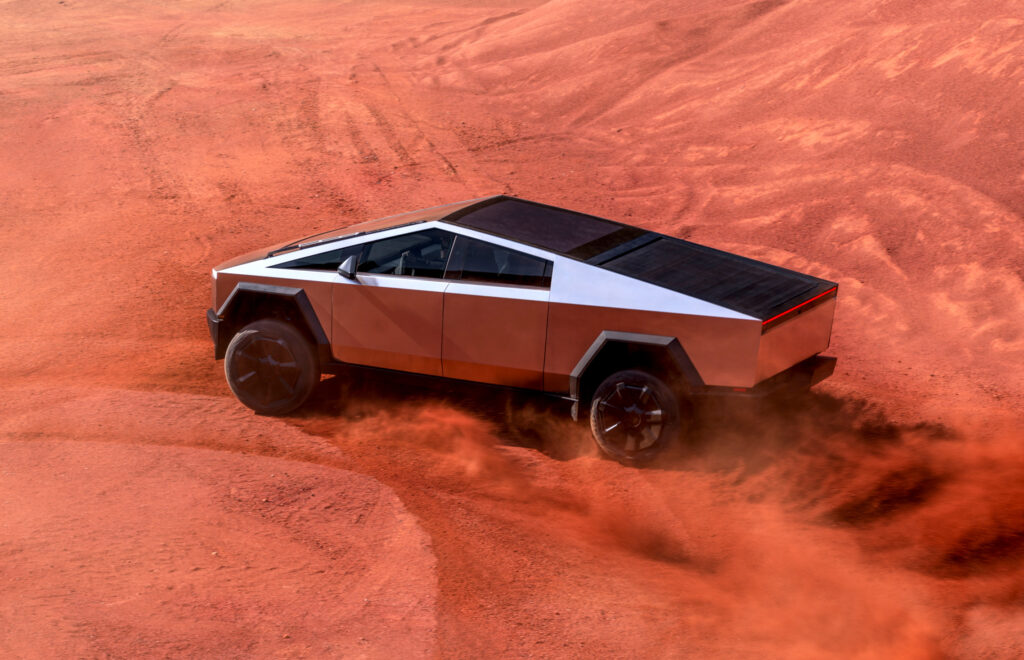 Lanzamientos de Tesla, Cybertruck retirado del mercado y Serve Robotics se hace público