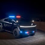 Tesla Cybertruck se disfraza de Robocop con un nuevo equipamiento policial