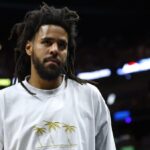 J. Cole aparentemente fue «pasado por alto» por los vendedores de Tesla mientras compraba Cybertruck
