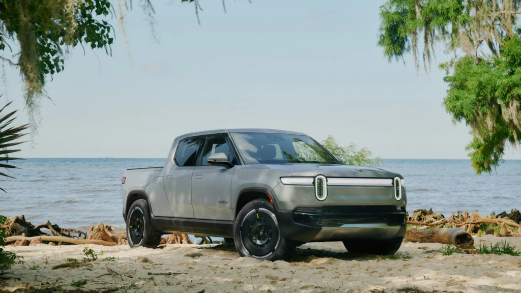 Reacciones a la nueva gama de elogios para camiones R1T de Rivian, potencia: «Quería un Cybertruck»
