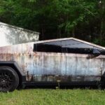 El Tesla Cybertruck recibe un apretón oxidado, parece un hallazgo en un granero