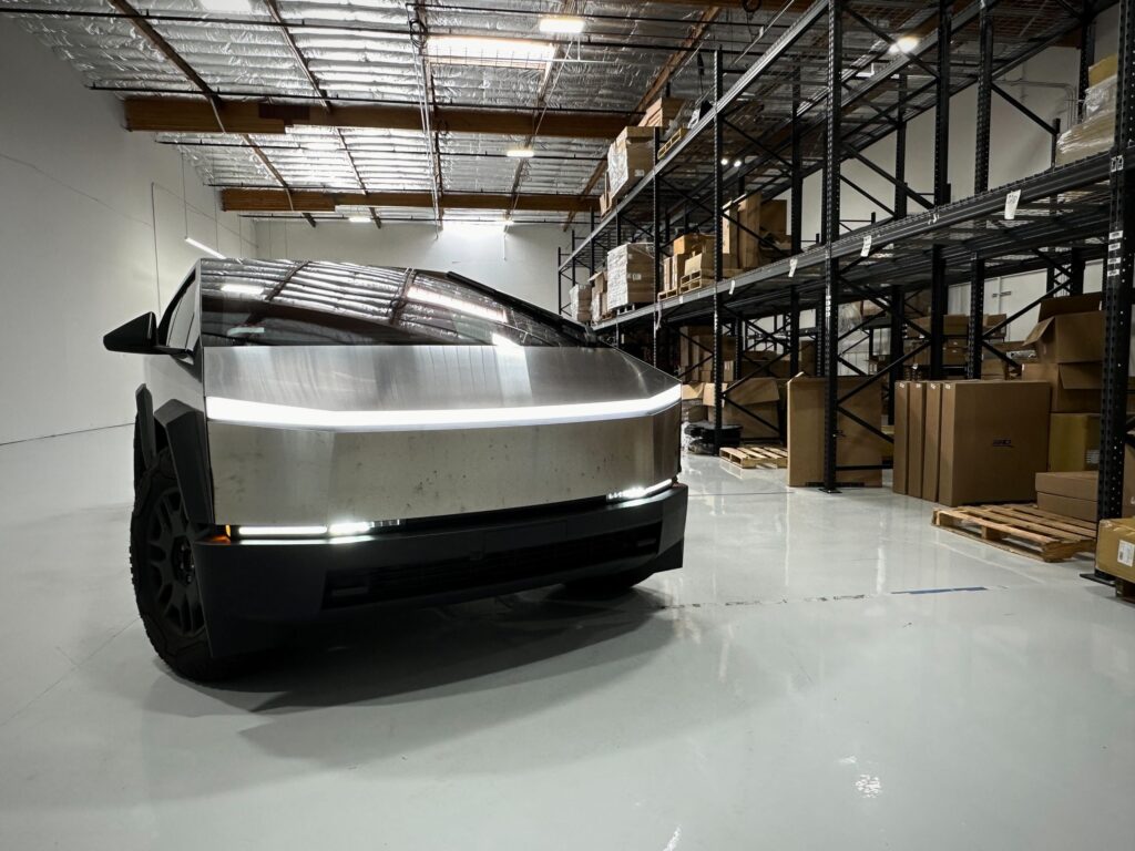 Elon Musk ha revelado la fecha en la que el Tesla Cybertruck será totalmente autónomo