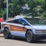 Este Tesla Cybertruck 2024 tiene una personalidad dividida y actúa como un Ford Country Squire de 1965
