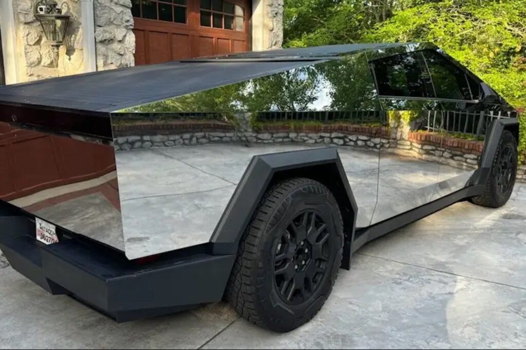 Pulir un Cybertruck no es seguro, pero tampoco ilegal