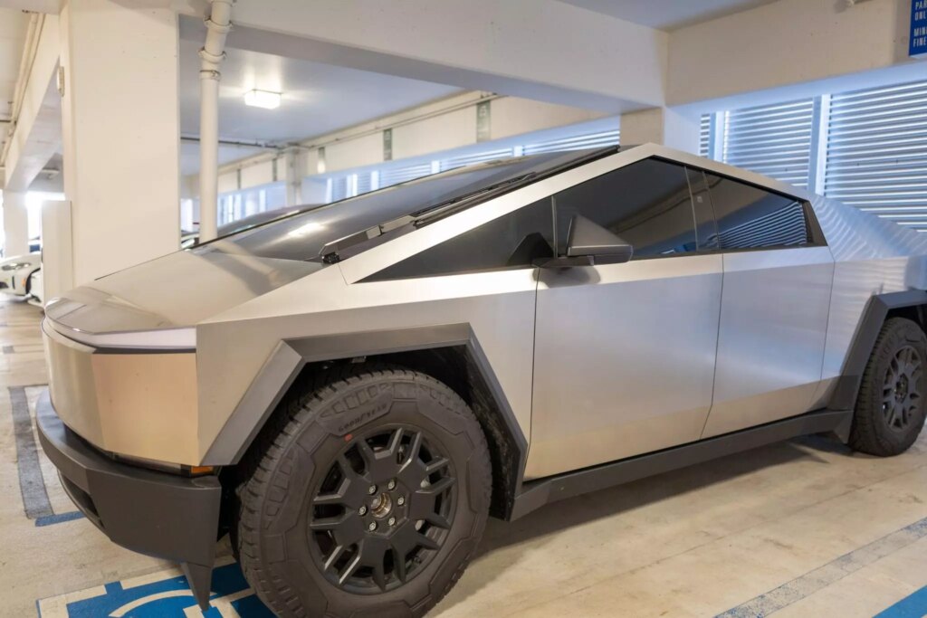 El propietario de Cybertruck, Tesla, ha logrado cambiar su reventa…