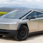 2024 Tesla Cybertruck vs.  Comparación de la camioneta GMC Hummer EV 2024
