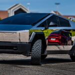 La gente está puliendo sus Cybertrucks para convertirlos en peligrosos espejos de ruedas