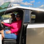 A lo largo del viaje: Familias Tesla Cybertruck |  Noticias locales