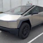 La carga inalámbrica Tesla Cybertruck podría incluirse como una pista sobre la tecnología que se encuentra en el manual de servicio.