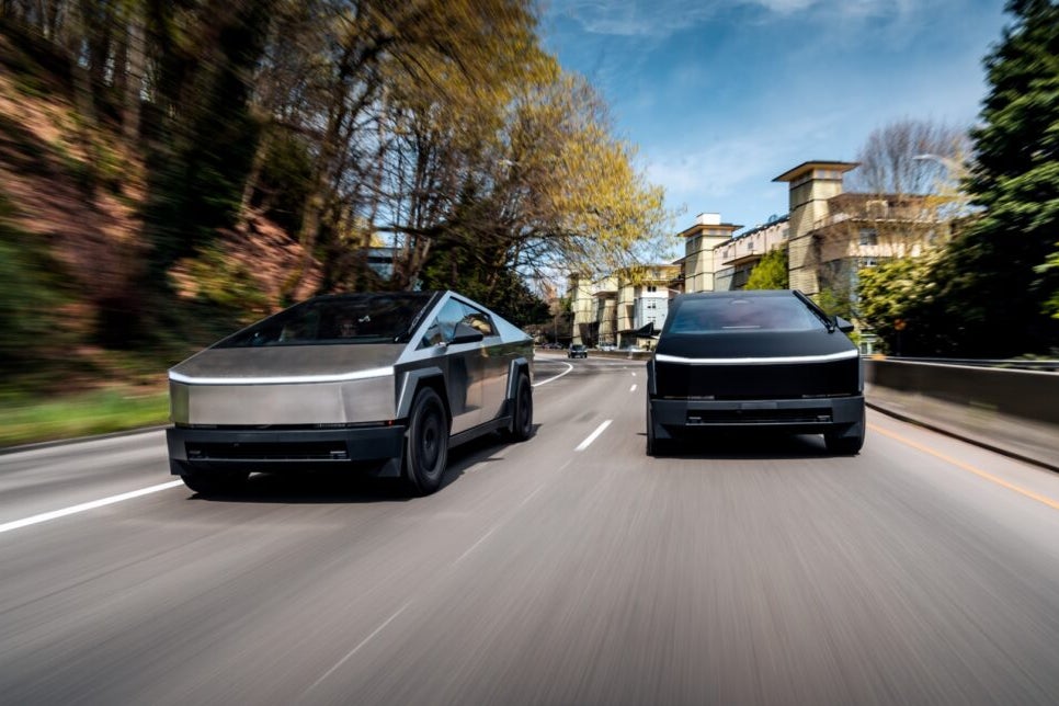 El Cybertruck de Tesla supera al Porsche Taycan en el primer trimestre a pesar de quedarse atrás del F-150 Lightning y Rivian R1T de Ford: datos de investigación – Tesla (NASDAQ:TSLA)