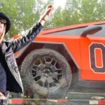 Mire dentro del General Lee Cybertruck de Kid Rock (Ver)