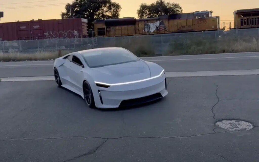 El Tesla Model 3 «CyberRoadster» se convirtió en una maravilla