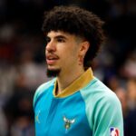 Se revelan los detalles y el Cybertruck Tesla personalizado de la estrella de la NBA LaMelo Ball