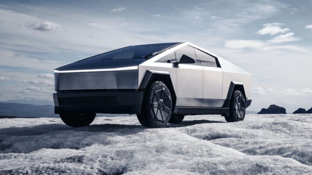 Todo lo que tiene de diferente la serie Tesla Cybertruck Foundation