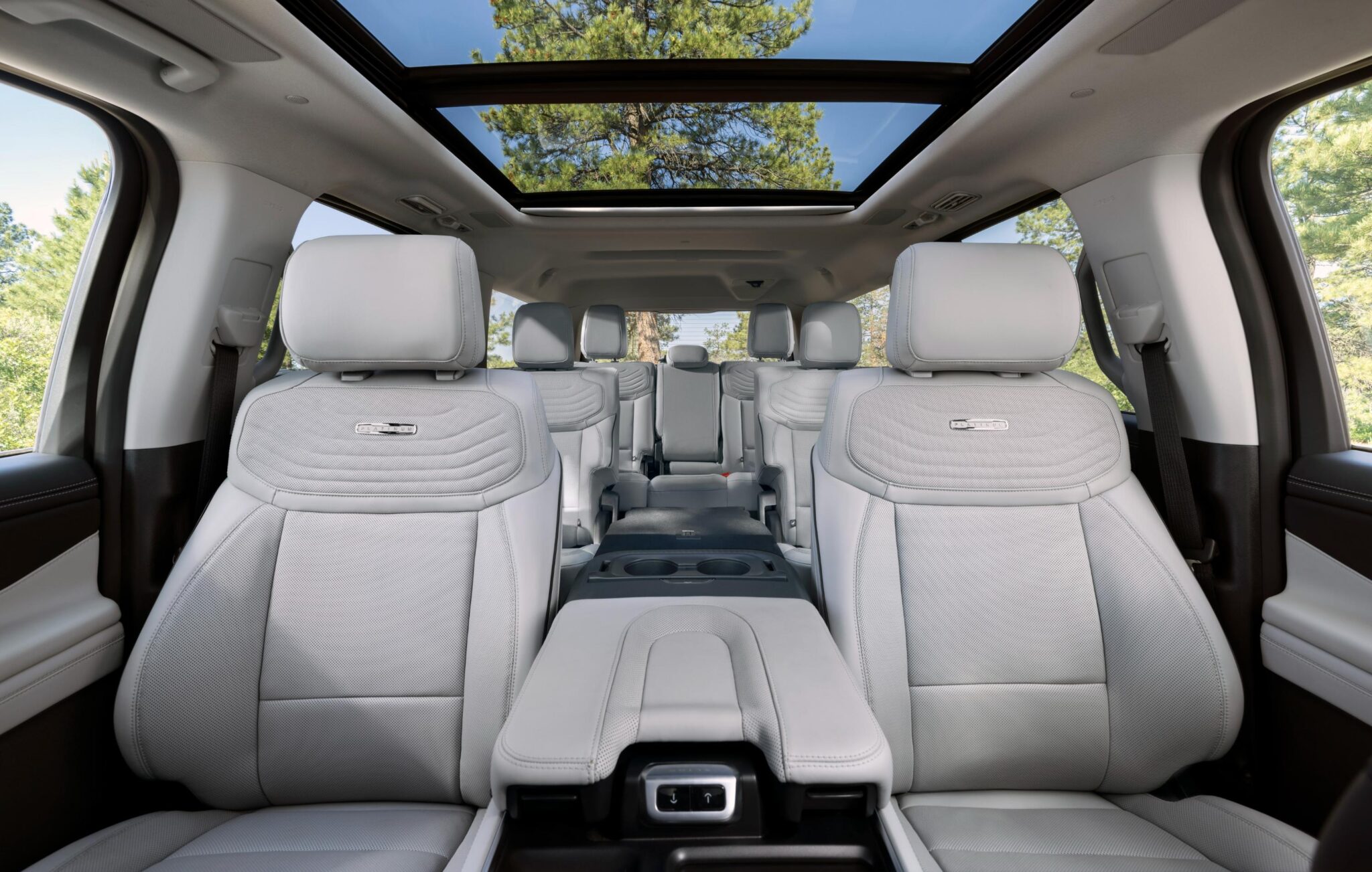 2025 Ford Expedition Platinum Ultimate 14 a escala