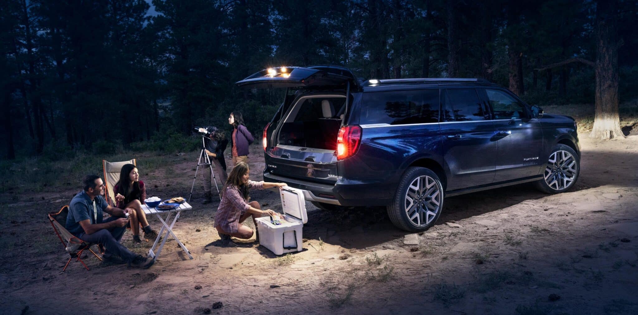 2025 Ford Expedition Platinum Ultimate 27 a escala