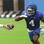 Mark Stoops dice que Chip Trayanum y Courtland Ford podrían debutar esta semana