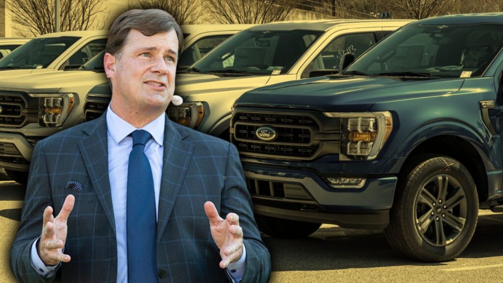 Ford ofrece a los concesionarios hasta $22,500 para mover el inventario de la F-150 Lightning en el nuevo programa piloto.