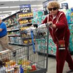 Walmart toma una decisión audaz con sus históricos carritos de compras y sorprende a los clientes