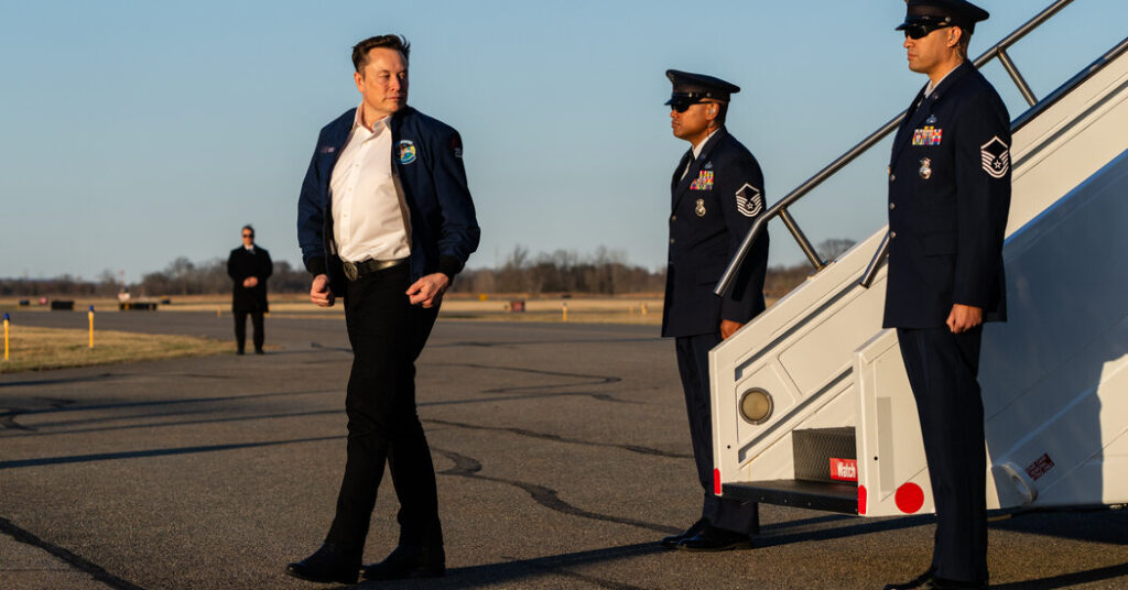 Elon Musk demandó a Pennsylvania Signature por encima de los pagos