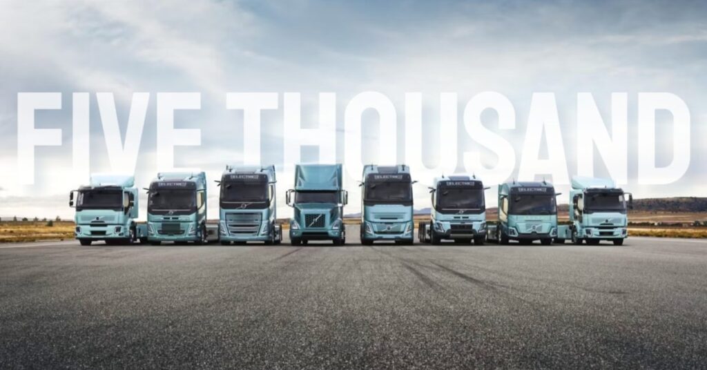 Volvo entrega 5,000 camiones eléctricos enviando un mensaje grande